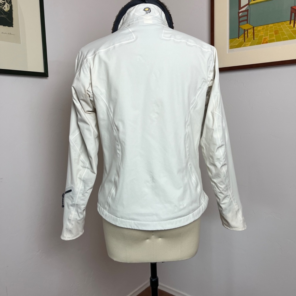 Mountain Hardware S/P white conduit soft shell lined jacket - Picture 3 of 11